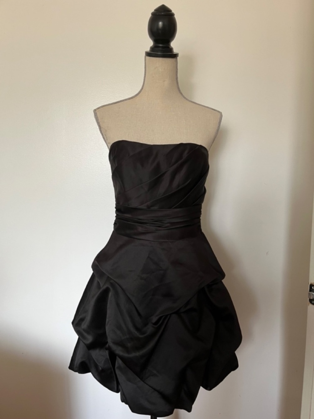 David's Bridal Strapless dress for cocktails, prom or bridal party!